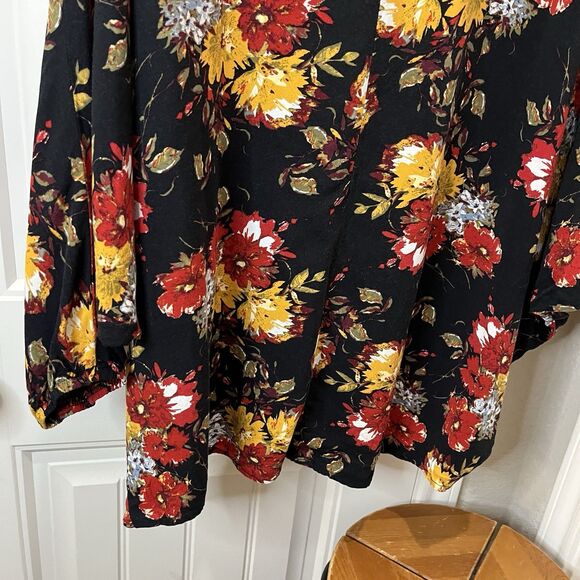 Time and Tru Black Red Gold Floral Open Front Kimono Top Womens One Size - Picture 8 of 9